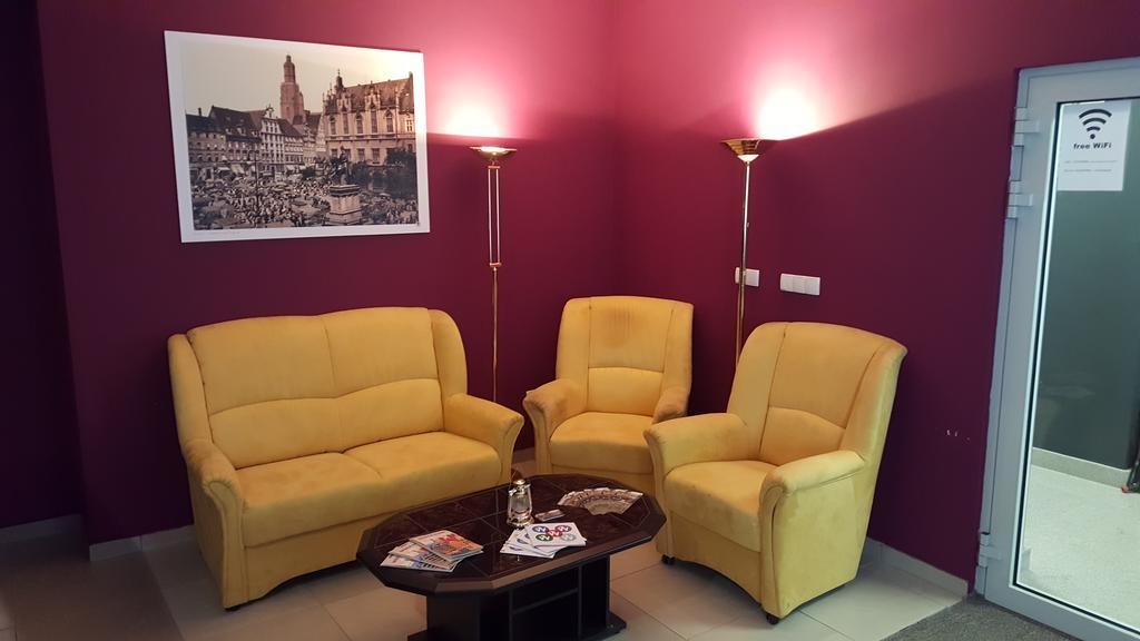 Wroclov Hostel Wroclaw Luaran gambar